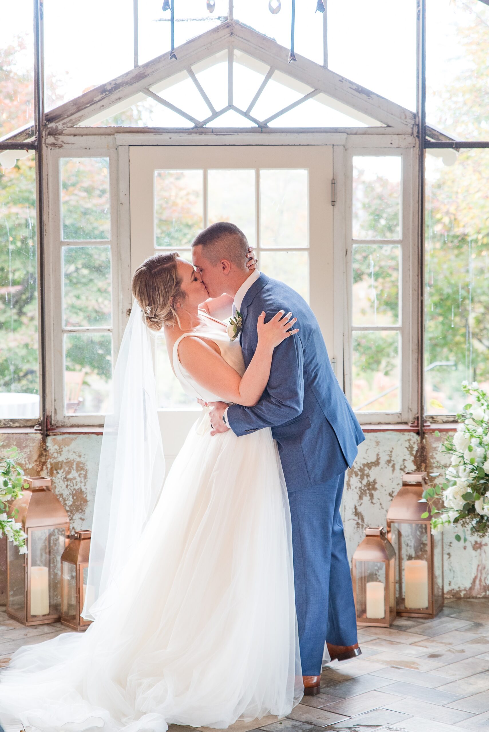 Newlyweds kiss to end their Historic Shady Lane Wedding ceremony